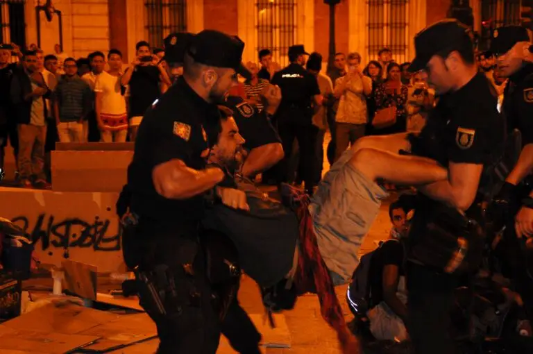 “Presa cervical”: la autopsia ratifica la muerte por estrangulamiento del hombre asfixiado por un policía en Torrejón