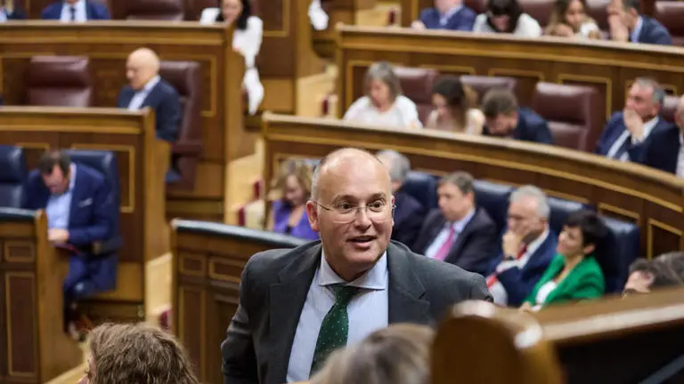 Víctimas de Franco plantan cara a Tellado: «Banalizar el dolor de quienes buscan a sus seres queridos es indigno»