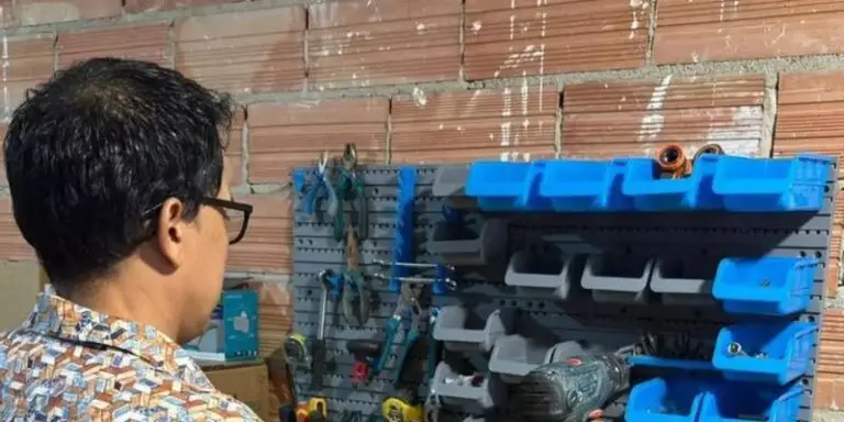 Multan con cien euros a un vecino de Calahorra por colgar un cuadro en casa: “Mi sueño se ha derrumbado por culpa de este vecino”