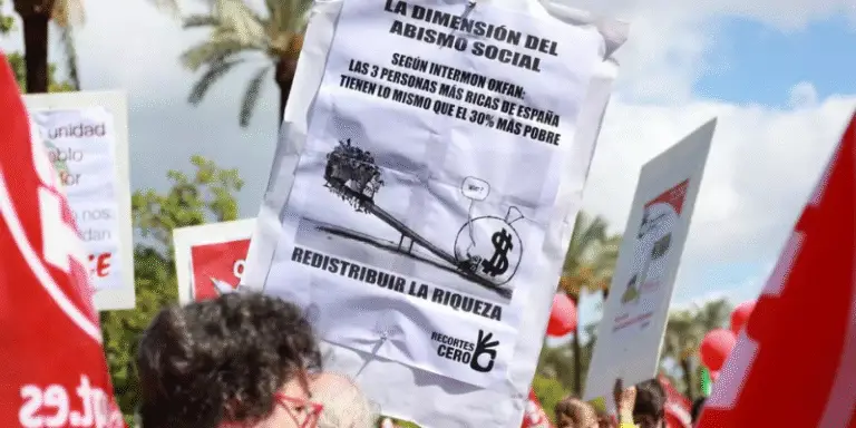 ¿Qué son las clases medias, ese espejo colectivo donde el PP busca votos y los españoles identidad?