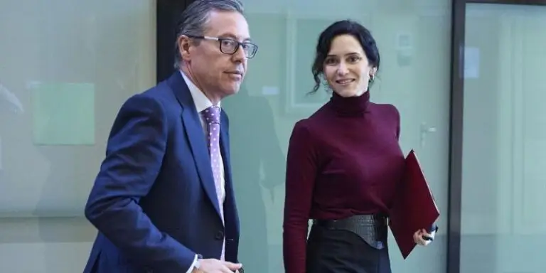 El PP madrileño, bajo presión por la gestión de una denuncia de acoso contra el alcalde de Móstoles