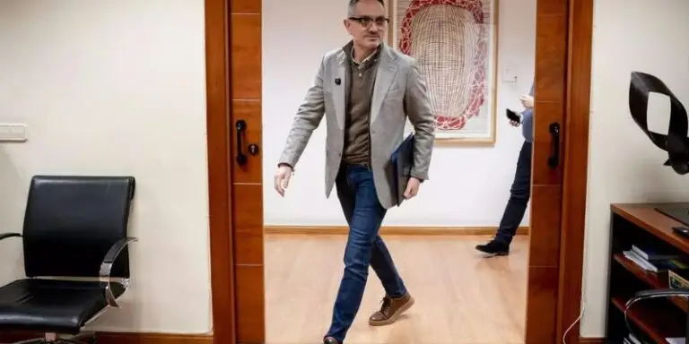 Ocho meses de silencio: el PP ignoró la denuncia de acoso contra el alcalde de Móstoles